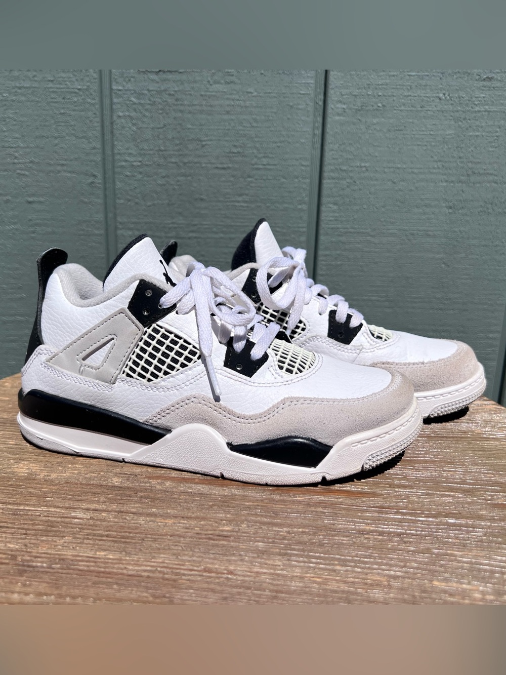 Air Jordan 4 Retro 'Military Black'